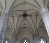 Kreuzgewölbe mit Säulen Hauptschiff